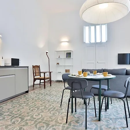 Guesthost - Maka Terrace Apartamento